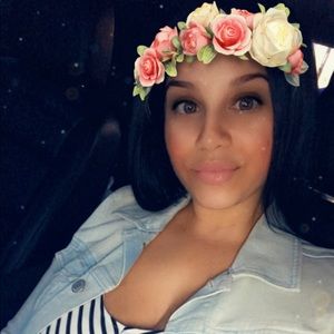 Meet your Posher, Aly